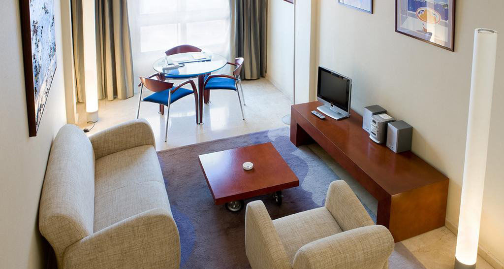 Holiday Inn Express Logrono Rioja By Ihg Kültér fotó